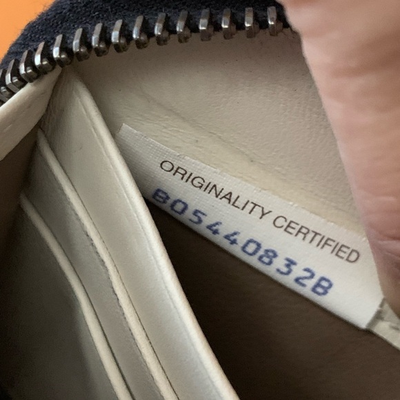 Sale❌❌❌❌Bottega Veneta Intrecciato Zip Around Long Wallet 🖤🖤🖤 - Picture 15 of 16